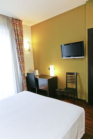 Imagen de la habitación del Hotel Merulana Inn Guest House. Foto 11