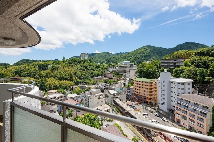 Imagen de los exteriores del Hotel Merveille Arima. Foto 13