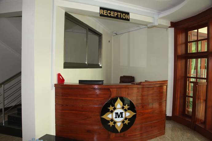 Imagen de los interiores del Hotel Merves. Foto 15