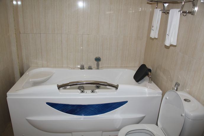 Imagen de la habitación del Hotel Merves. Foto 9