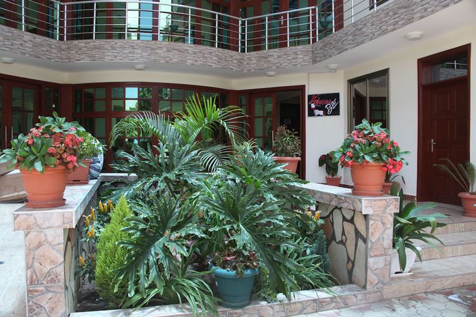 Imagen general del Hotel Merves. Foto 4