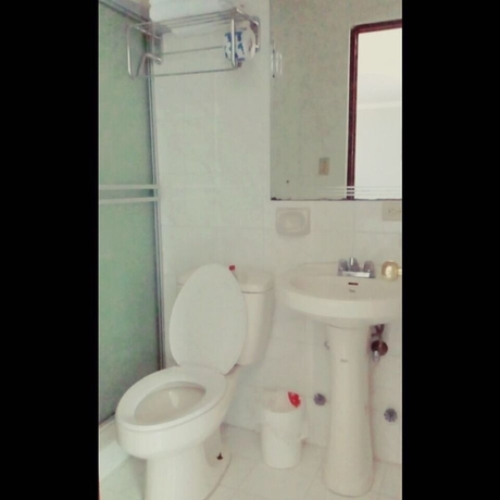 Imagen de la habitación del Hotel Meryland, Col&oacute;n. Foto 3