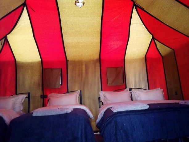 Imagen de la habitación del Hotel Merzouga Camp Nomad. Foto 9
