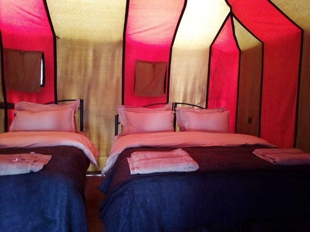 Imagen de la habitación del Hotel Merzouga Camp Nomad. Foto 10