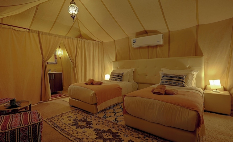 Imagen de la habitación del Hotel Merzouga Desert Camp. Foto 3
