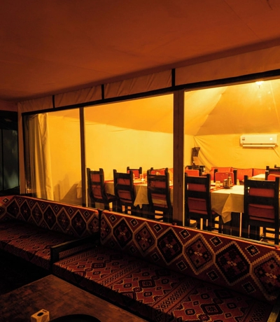 Imagen de los interiores del Hotel Merzouga Desert Camp. Foto 14