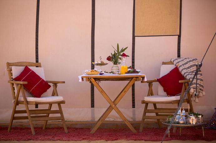 Imagen de los exteriores del Hotel Merzouga Luxury Desert Lodge. Foto 16