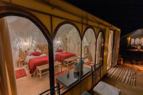 Imagen de la habitación del Hotel Merzouga Luxury Glamping. Foto 17