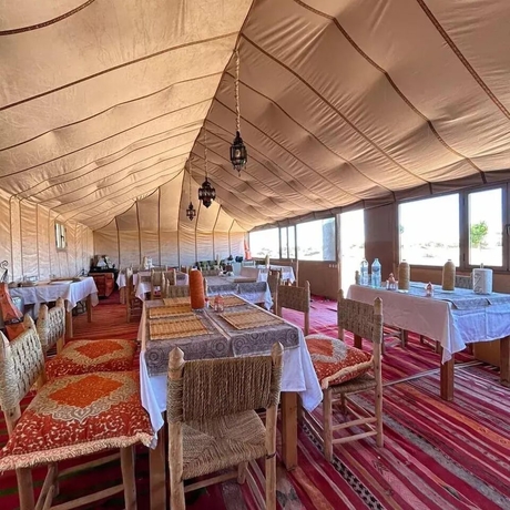 Imagen del bar/restaurante del Hotel Merzouga, Merzouga. Foto 3