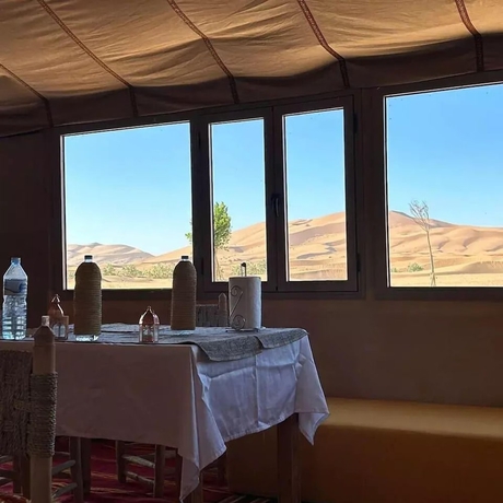 Imagen del bar/restaurante del Hotel Merzouga, Merzouga. Foto 4
