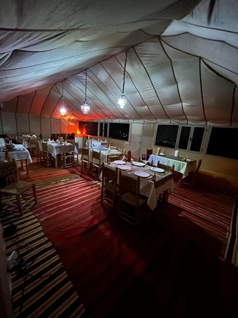 Imagen del bar/restaurante del Hotel Merzouga, Merzouga. Foto 7