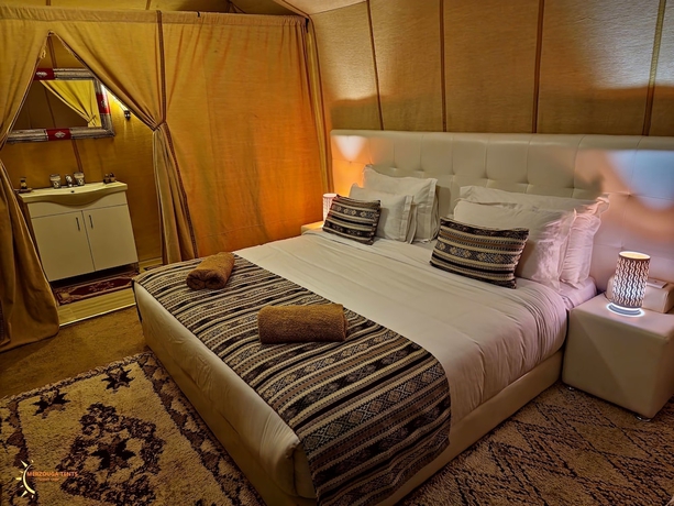 Imagen de la habitación del Hotel Merzouga Tented Camp. Foto 4