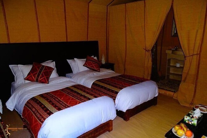 Imagen de la habitación del Hotel Merzouga Tented Camp. Foto 5