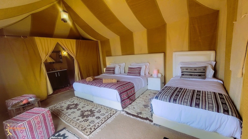 Imagen de la habitación del Hotel Merzouga Tented Camp. Foto 9