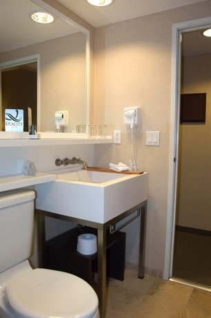 Imagen de la habitación del Hotel Mesaluna Near American Consulate. Foto 8
