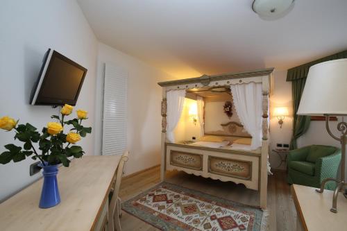 Imagen de la habitación del Hotel Mesdi. Foto 18