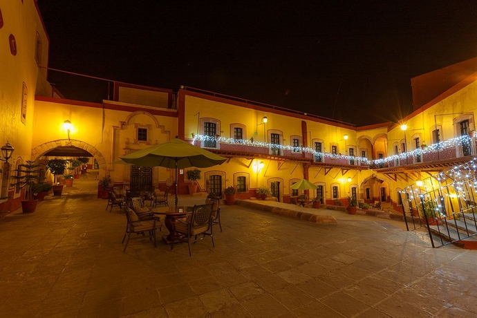 Imagen de los interiores del Hotel Mesón De Jobito. Foto 6