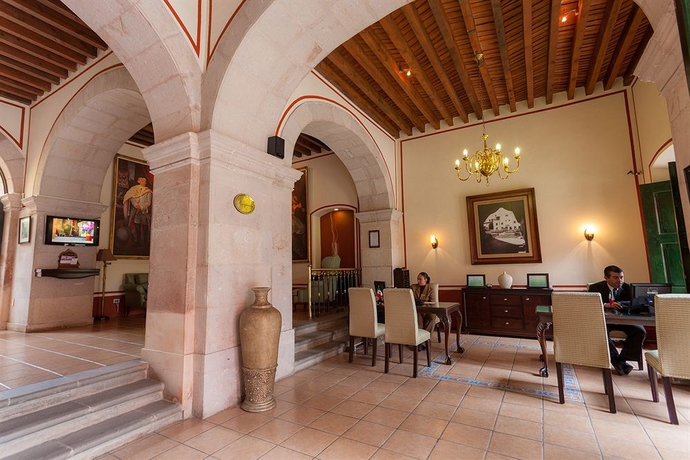 Imagen de los interiores del Hotel Mesón De Jobito. Foto 7