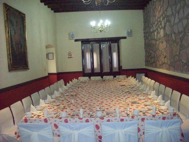 Imagen de los interiores del Hotel Mesón De Jobito. Foto 10