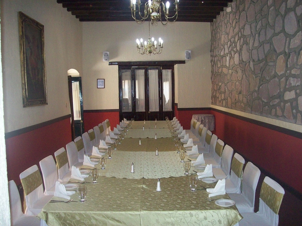 Imagen de los interiores del Hotel Mesón De Jobito. Foto 11