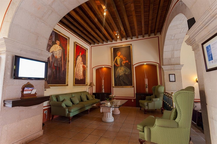 Imagen de los interiores del Hotel Mesón De Jobito. Foto 16