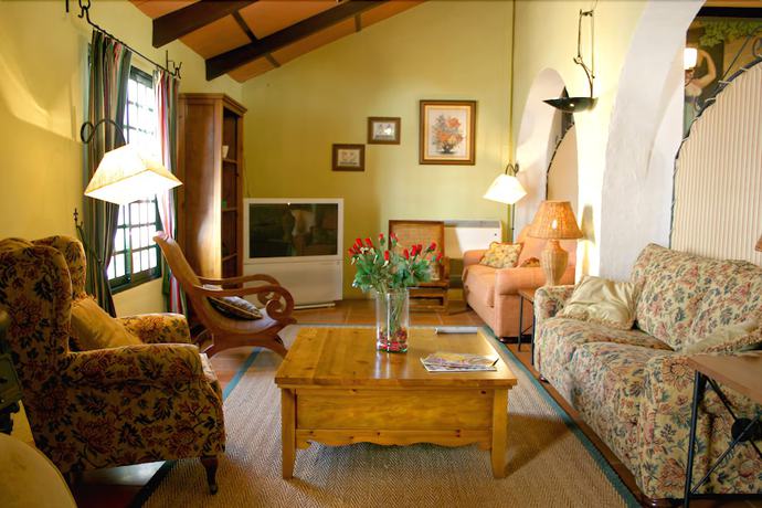 Imagen de los interiores del Hotel Mesón De La Molinera. Foto 19