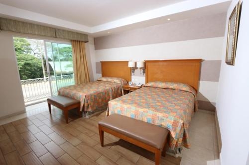 Imagen de la habitación del Hotel Mes&oacute;n De La Rivera. Foto 7