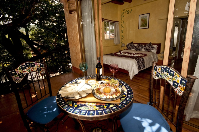 Imagen del bar/restaurante del Hotel Mesón De Leyendas. Foto 3