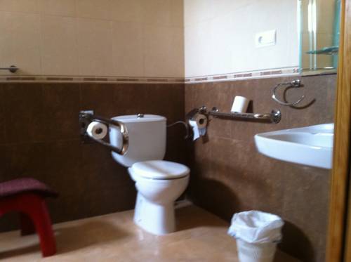 Imagen de la habitación del Hotel Mesón Del Moro. Foto 6