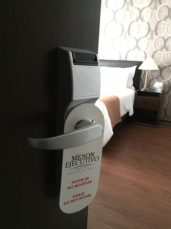Imagen de la habitación del Hotel Mesón Ejecutivo Guadalajara Minerva - Av México. Foto 3
