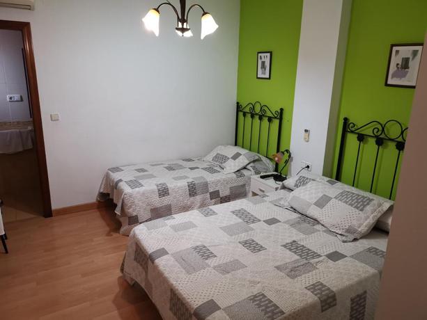 Imagen de la habitación del Hotel Mesón El Número Uno. Foto 3