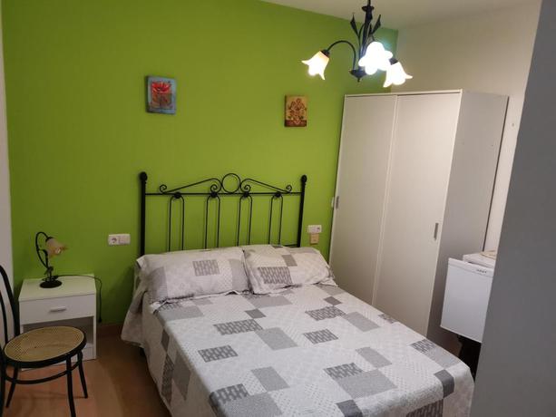 Imagen de la habitación del Hotel Mesón El Número Uno. Foto 7