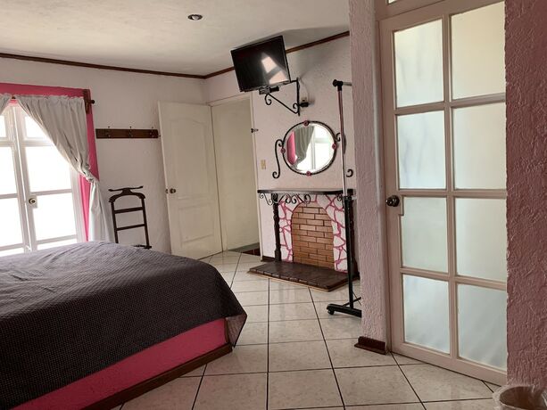 Imagen de la habitación del Hotel Mes&oacute;n Yollotl. Foto 13