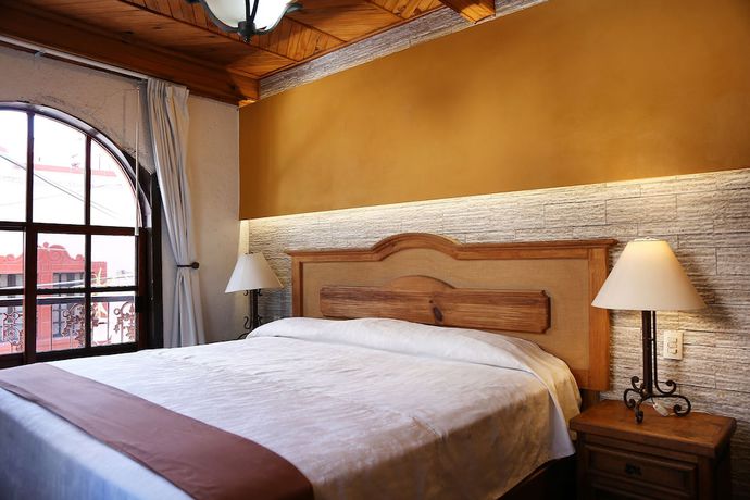 Imagen de la habitación del Hotel Mes&oacute;n de Juan Valle. Foto 5