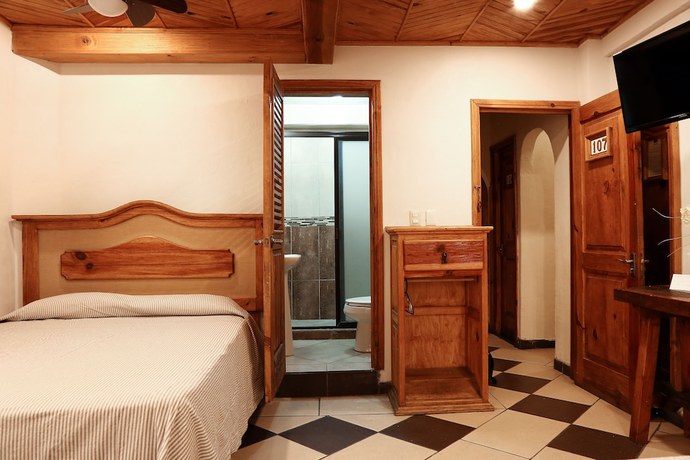 Imagen de la habitación del Hotel Mes&oacute;n de Juan Valle. Foto 7
