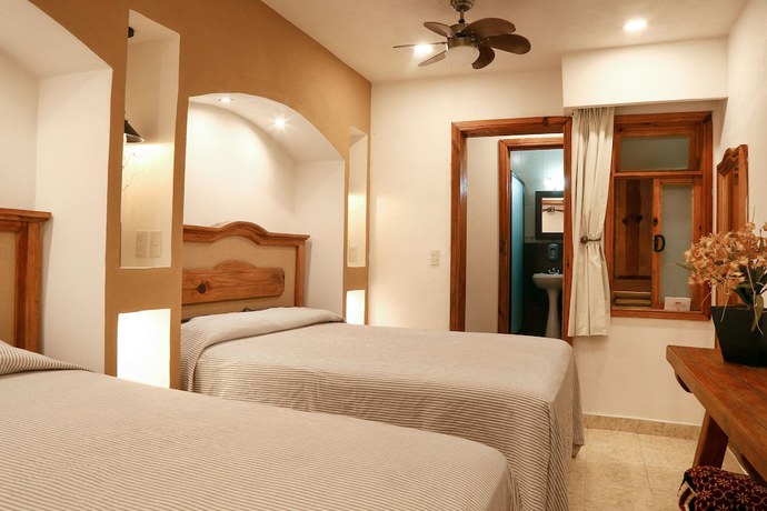 Imagen de la habitación del Hotel Mes&oacute;n de Juan Valle. Foto 10