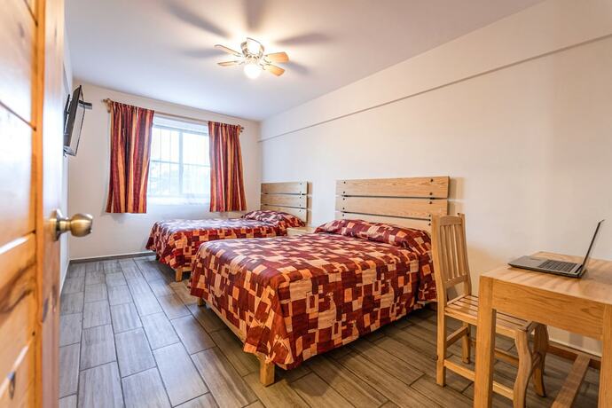 Imagen de la habitación del Hotel Mes&oacute;n de Sara. Foto 19