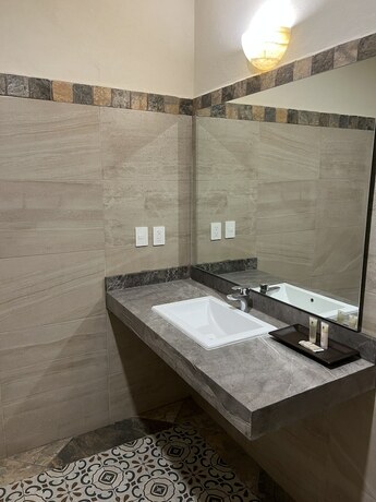 Imagen general del Hotel Mes&oacute;n de las Delicias. Foto 4