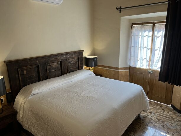 Imagen de la habitación del Hotel Mes&oacute;n de las Delicias. Foto 16