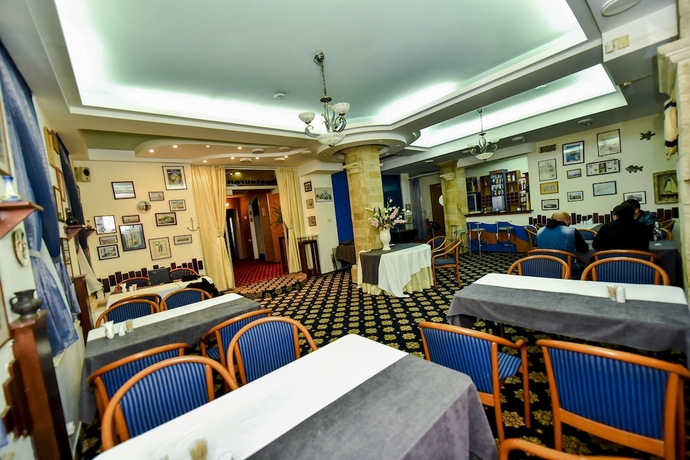 Imagen del bar/restaurante del Hotel Mesogios. Foto 3