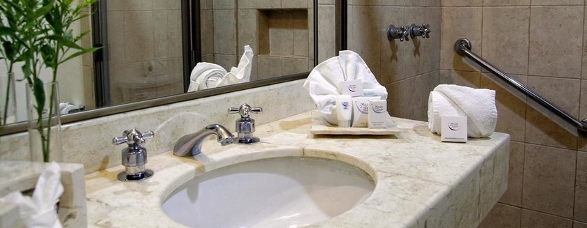 Imagen de la habitación del Hotel Meson De La Luna. Foto 9