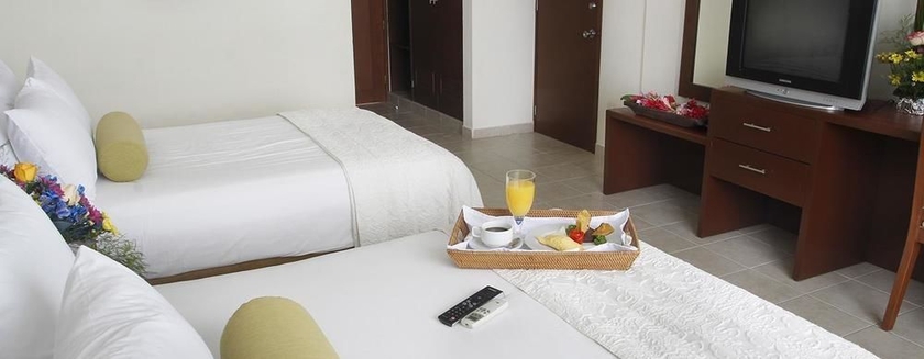 Imagen de la habitación del Hotel Meson De La Luna. Foto 10