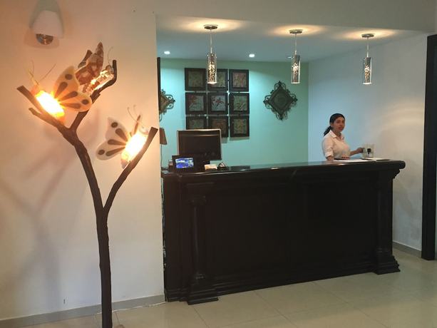 Imagen de los interiores del Hotel Meson De La Rivera. Foto 13