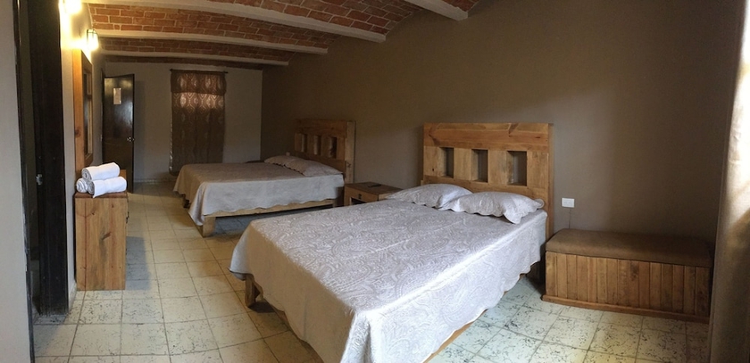 Imagen de la habitación del Hotel Meson Del Conde. Foto 5