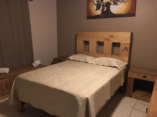Imagen de la habitación del Hotel Meson Del Conde. Foto 12