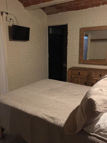 Imagen de la habitación del Hotel Meson Del Conde. Foto 14