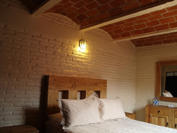 Imagen de la habitación del Hotel Meson Del Conde. Foto 16