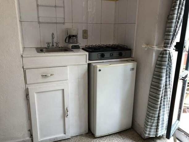 Imagen de la habitación del Hotel Meson Del Pe&ntilde;asco. Foto 19