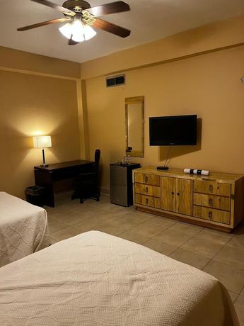 Imagen de la habitación del Hotel Meson Del Rey. Foto 6