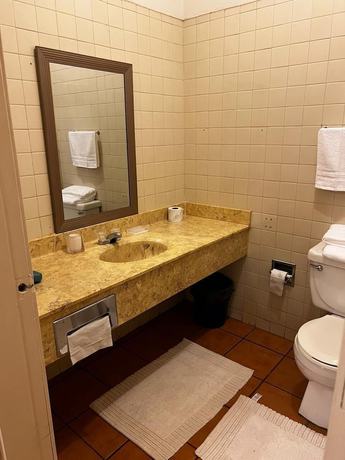 Imagen de la habitación del Hotel Meson Del Rey. Foto 8